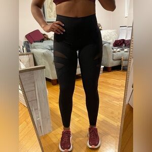 Lululemon Mesh Cutout Leggings - GONE BY 8/20‼️